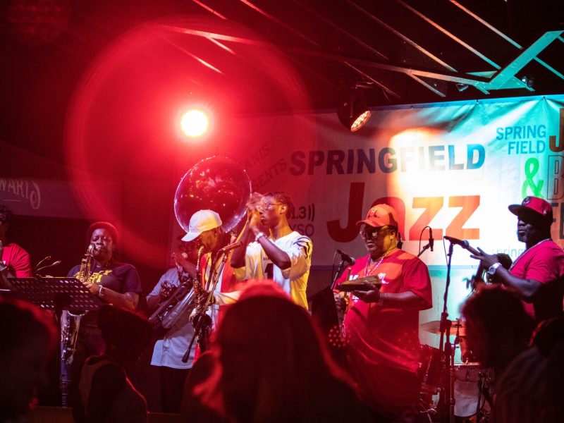 Springfield Jazz & Blues Fest draws in large crowds of jazz and blues fans.