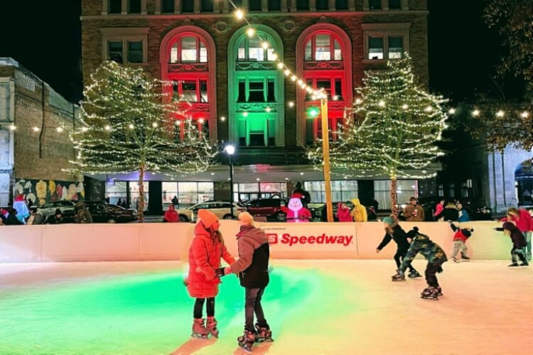 Springfield Ice Rink Outdoor ice rink brings patrons and supports local non-profits – Hub ...
